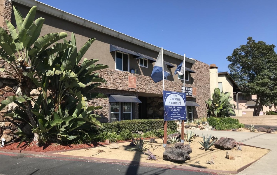 Chapman Avenue 9191, Garden Grove, CA 92841, ,1 BathroomBathrooms,Apartment,For Rent, Property Description This large two bedroom unit ,9191 ,1095