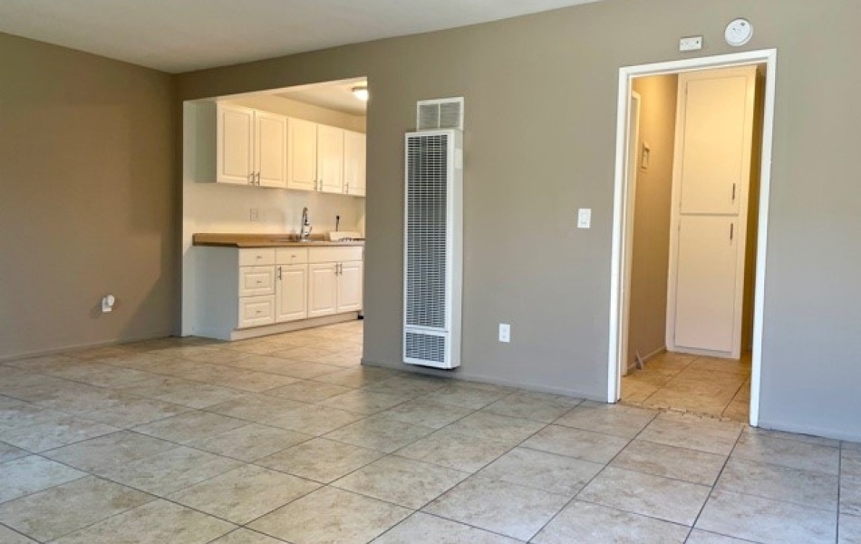 Chapman Avenue 9191, Garden Grove, CA 92841, ,1 BathroomBathrooms,Apartment,For Rent, Property Description This large two bedroom unit ,9191 ,1095