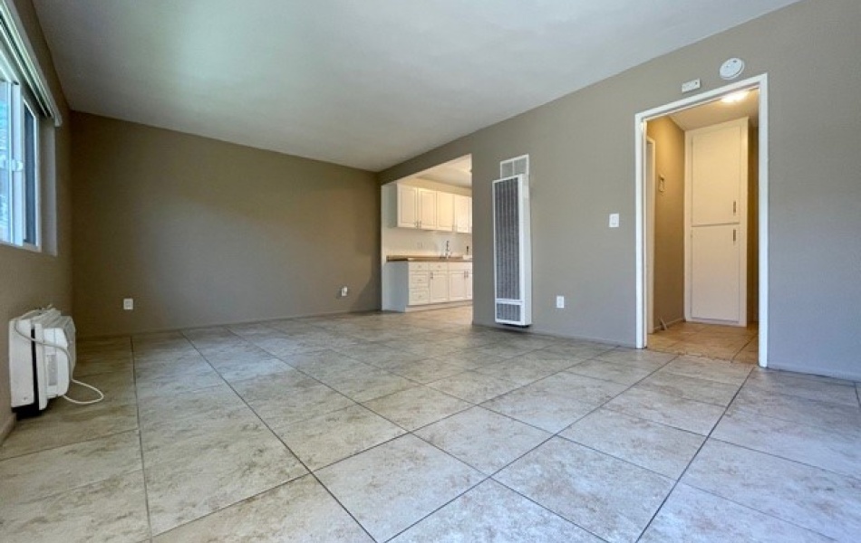 Chapman Avenue 9191, Garden Grove, CA 92841, ,1 BathroomBathrooms,Apartment,For Rent, Property Description This large two bedroom unit ,9191 ,1095