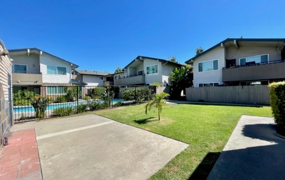 16531 Alliance, CA 92780, 2 Bedrooms Bedrooms, ,2 BathroomsBathrooms,Apartment,For Rent,Alliance,1096