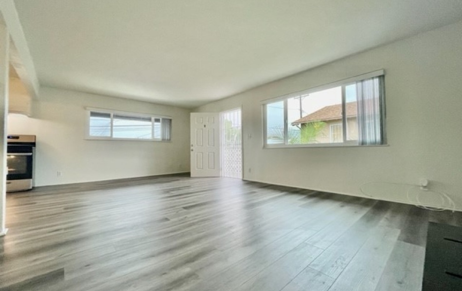 7712 Cypress, Huntington Beach, CA 92647, 2 Bedrooms Bedrooms, ,1 BathroomBathrooms,Apartment,For Rent,Cypress,1124