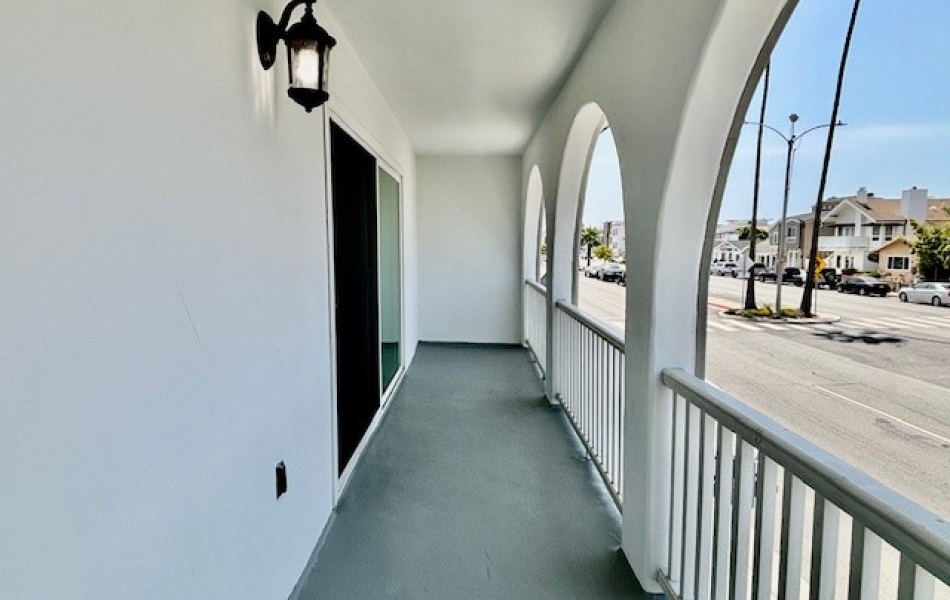 4 bedrooms, bedroooms 2 baths, condominium, newport beach