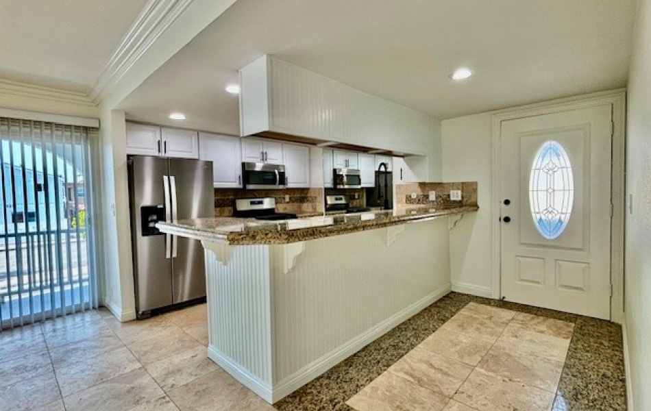 4 bedrooms, bedroooms 2 baths, condominium, newport beach