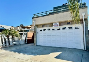 4915 River Avenue, Newport Beach, CA 92663, 3 Bedrooms Bedrooms, ,3 BathroomsBathrooms,Condominium,For Rent,River Avenue,1136