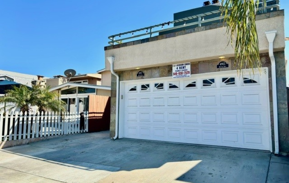 4915 River Avenue, Newport Beach, CA 92663, 3 Bedrooms Bedrooms, ,3 BathroomsBathrooms,Condominium,For Rent,River Avenue,1136