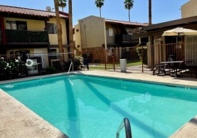 51080 Eisenhower, La Quinta, CA 92253, 3 Bedrooms Bedrooms, ,2 BathroomsBathrooms,Townhouse,For Rent,Eisenhower,1152