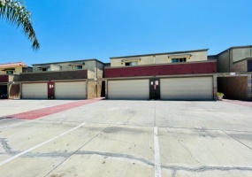 17181 Elm Lane, Huntington Beach, CA 92647, 3 Bedrooms Bedrooms, ,2.5 BathroomsBathrooms,Townhouse,For Rent,17181 Elm Lane,1028